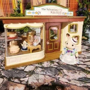 Calico Critters customized building "Kitchen Shop"